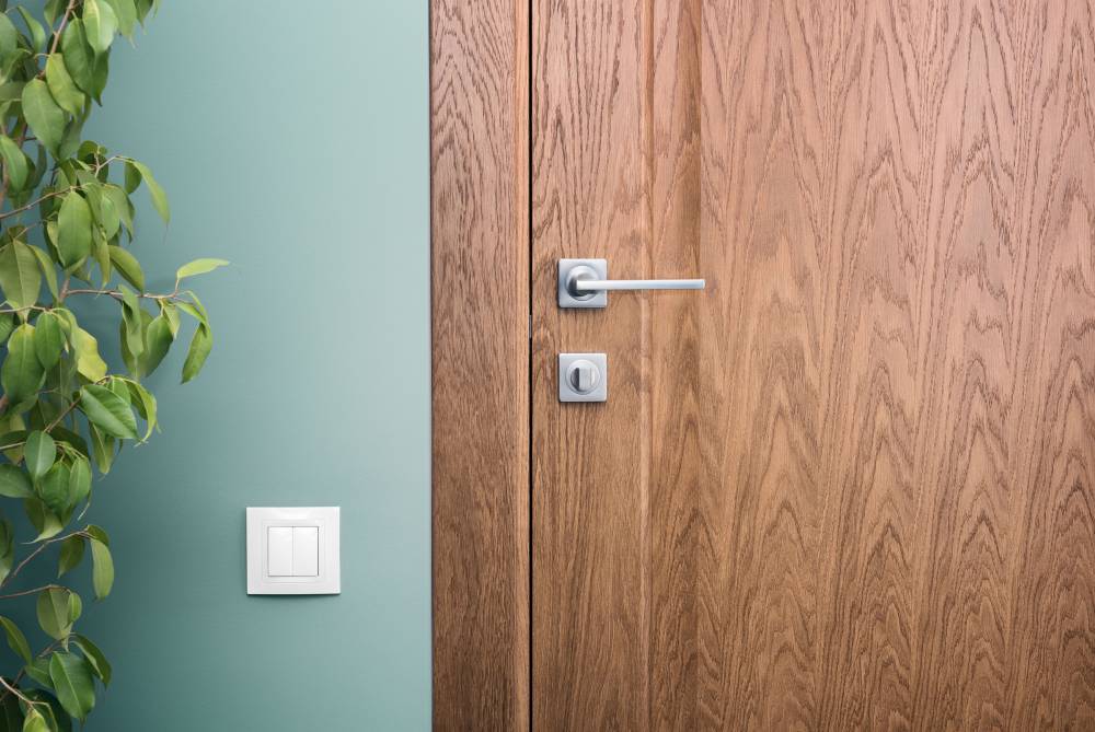 Portes en bois près de Ploubezre